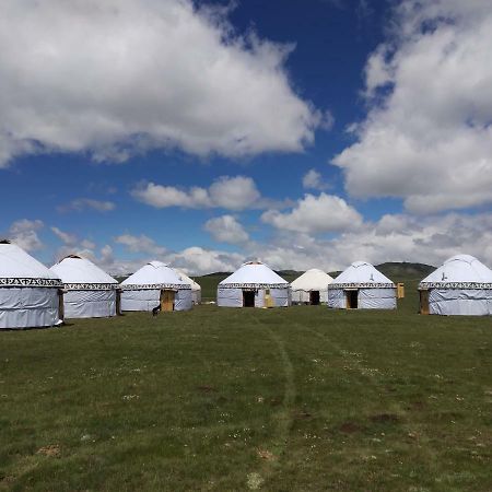 Yurt Camp Muras In Song Kol Lake Hotel Kochkor Exterior photo