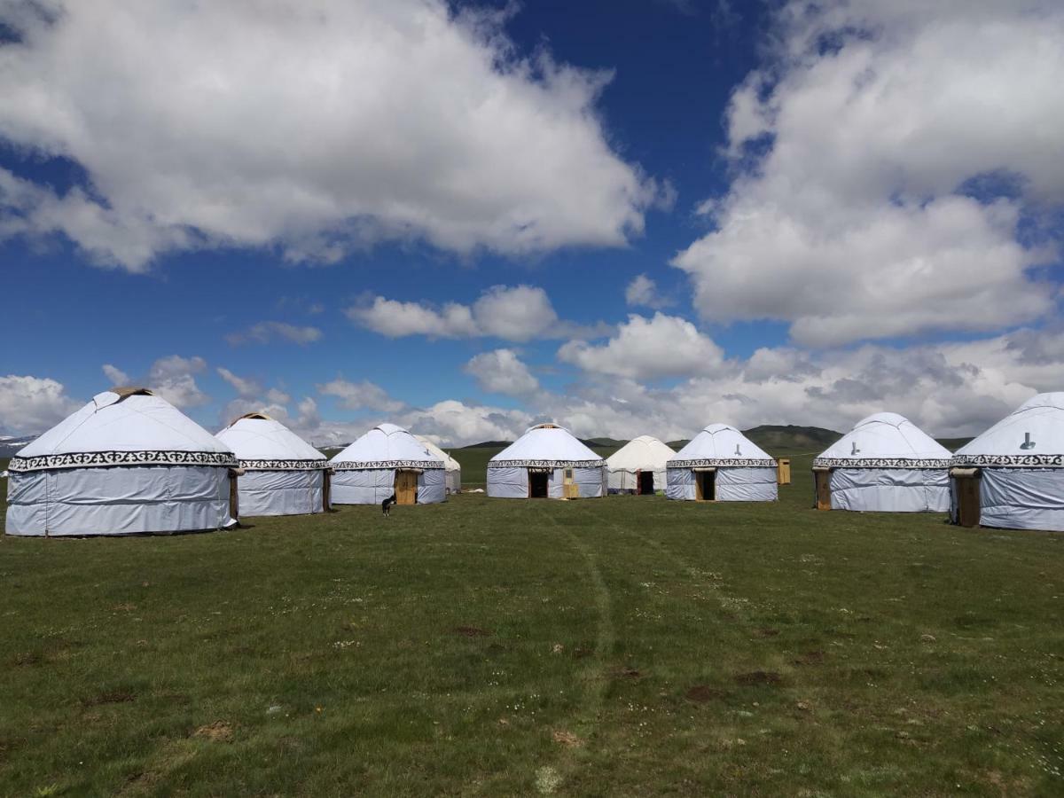 Yurt Camp Muras In Song Kol Lake Hotel Kochkor Exterior photo