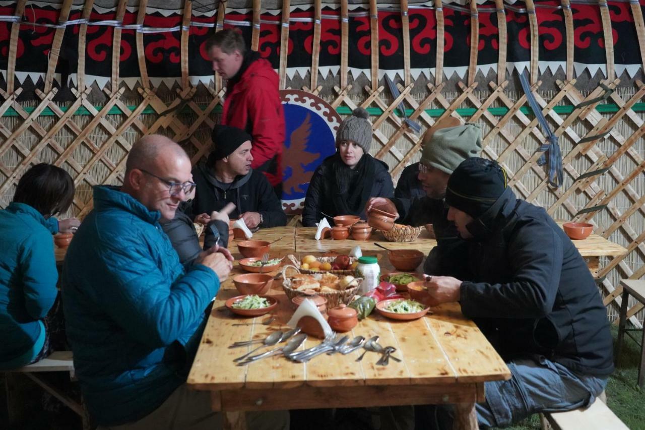 Yurt Camp Muras In Song Kol Lake Hotel Kochkor Exterior photo